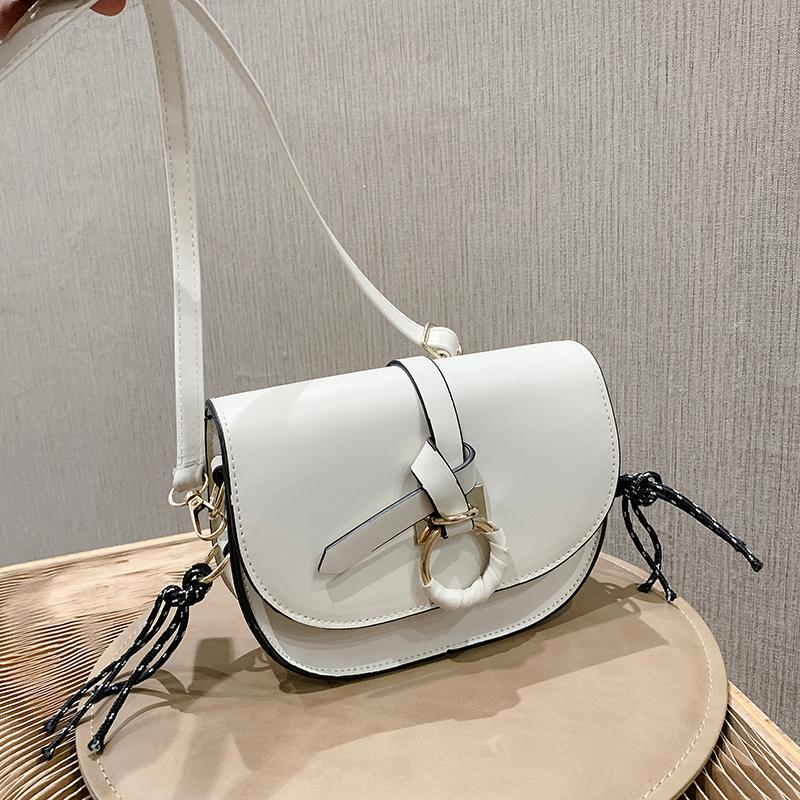 

Retro Casual Messenger Bags for Women 2021 High Quality Shoulder Bags Semicircle Saddle Crossbody Bag Bolsas Feminina, Black
