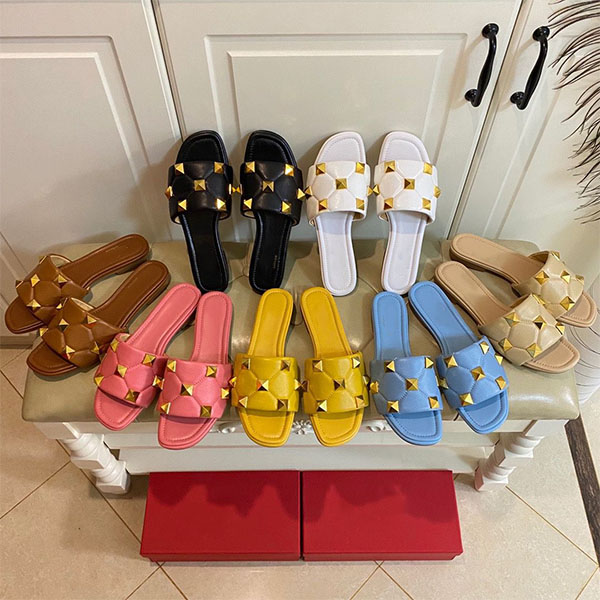 

Designers Luxurys Women Sandals Summer Genuines Leathers Rivet Slippers Princetown Genuine Leather Mules Loafers Simple Durable Flats Snakers, Colour 1