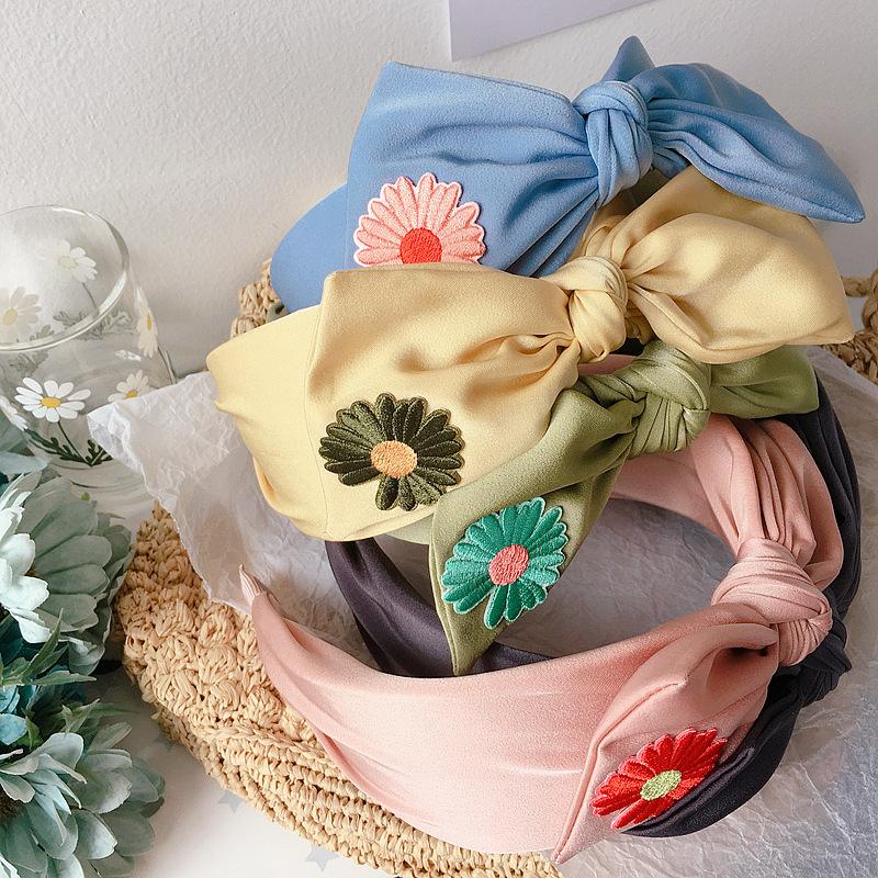 

New Style Versatile Satin Solid Color Embroidered Daisy Flowers Ears Hair Hoop Head Buckle Hair Accessories Headdress