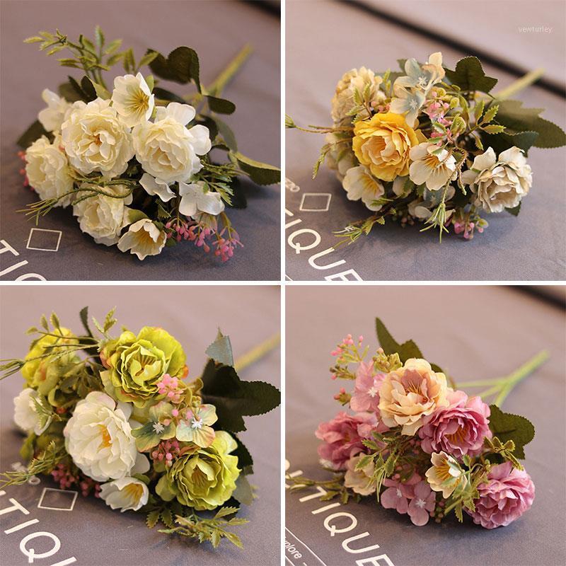 

SOLEDI Wedding Bouquet Vintage Handmade Artificial Flower Office Party Living Room Cute Silk Fake Flowers Kitchen Home1, White