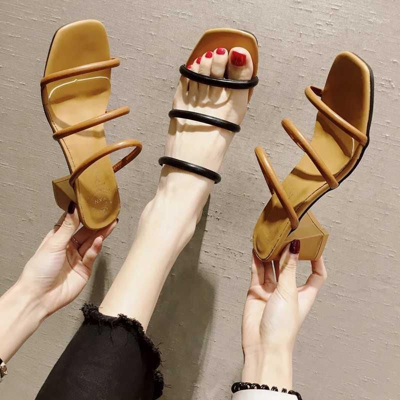 

Summer new wild wear sandals and slippers open toe thick heels beach holiday Roman shoes women1, Brown