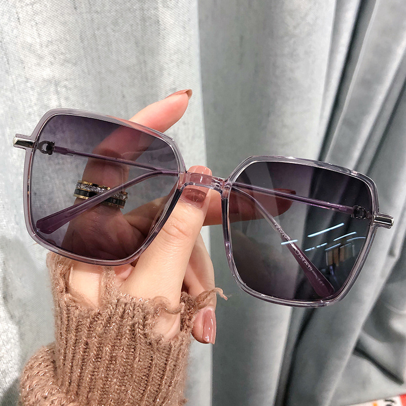

mens sunglasses oversized style women UV protection lenses des lunettes de soleil free package,accessories, box, everything!, White;black