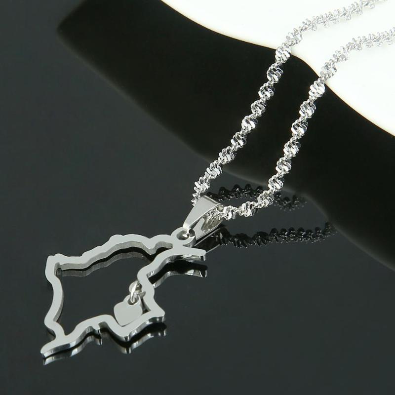 

Stainless Steel Colombia Map Pendant Necklace Trendy Map of Colombian Heart Chain Jewelry