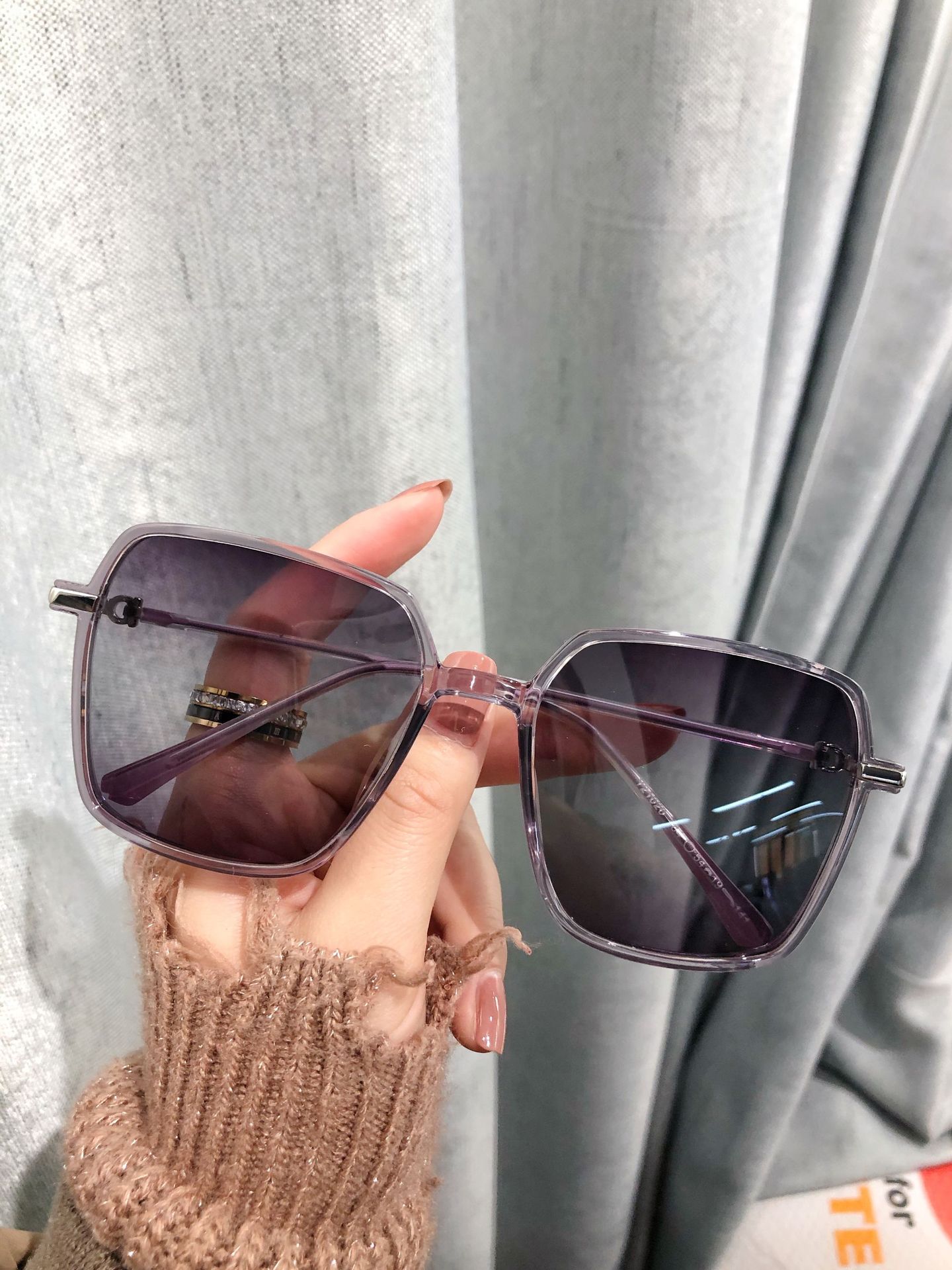 

womens designer sunglasses mens sunglasses oversized glass lenses des lunettes de soleil for womens mens fashion sun glasses, White;black