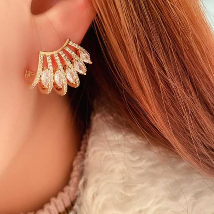 

Multi-layer arc shape earrings retro silver color French luxury zircon INS trend personality classic women tender ear jewelr