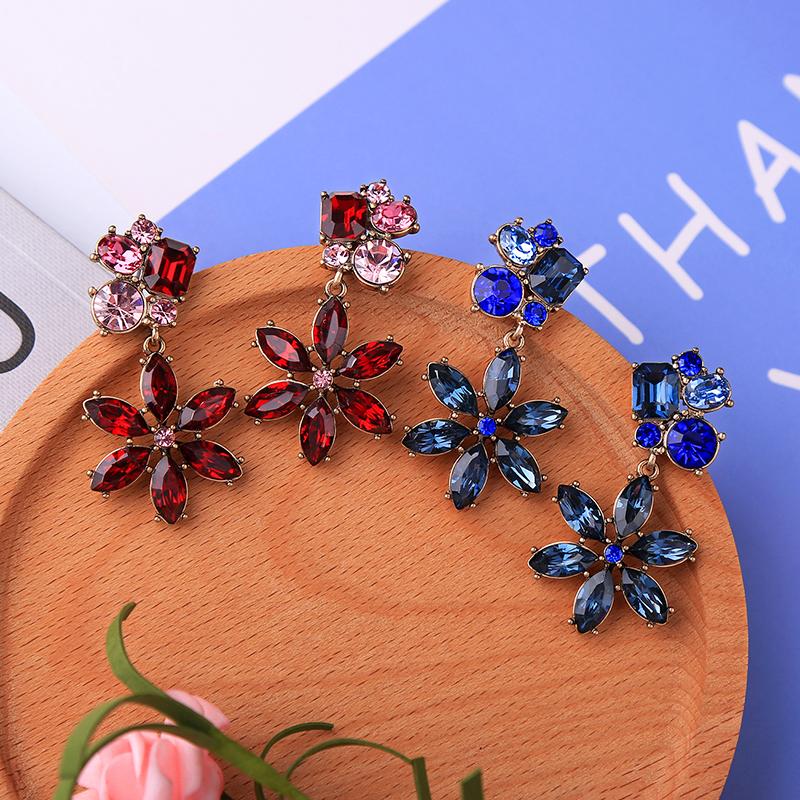 

KISS ME Red Blue Acrylic Glass Crystal Flower Drop Earrings Brand Designer Fashion Jewelry Women Statement Earrings Wholesale