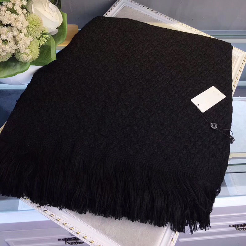 

2021 New designer cashmere scarf Women luxury warm fashion scarf wholesale high quality scarves.No box y25