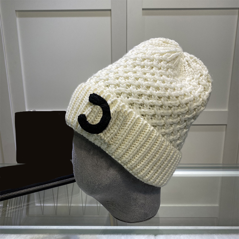 

Caps Knitted Cap Designer Hat Elastic Womens Fitted Hats Woolen Letters Mens Bonnet Luxury Beanie Fashion Warm Weote, Black