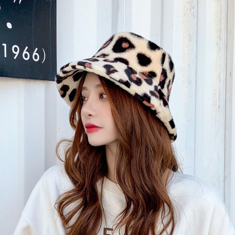 

New Winter Cow Print Plush Bucket Hats for Women Tourism Outdoor Warm Hat Soft Velvet Fisherman Cap Lady Fashion Panama Present, Style7