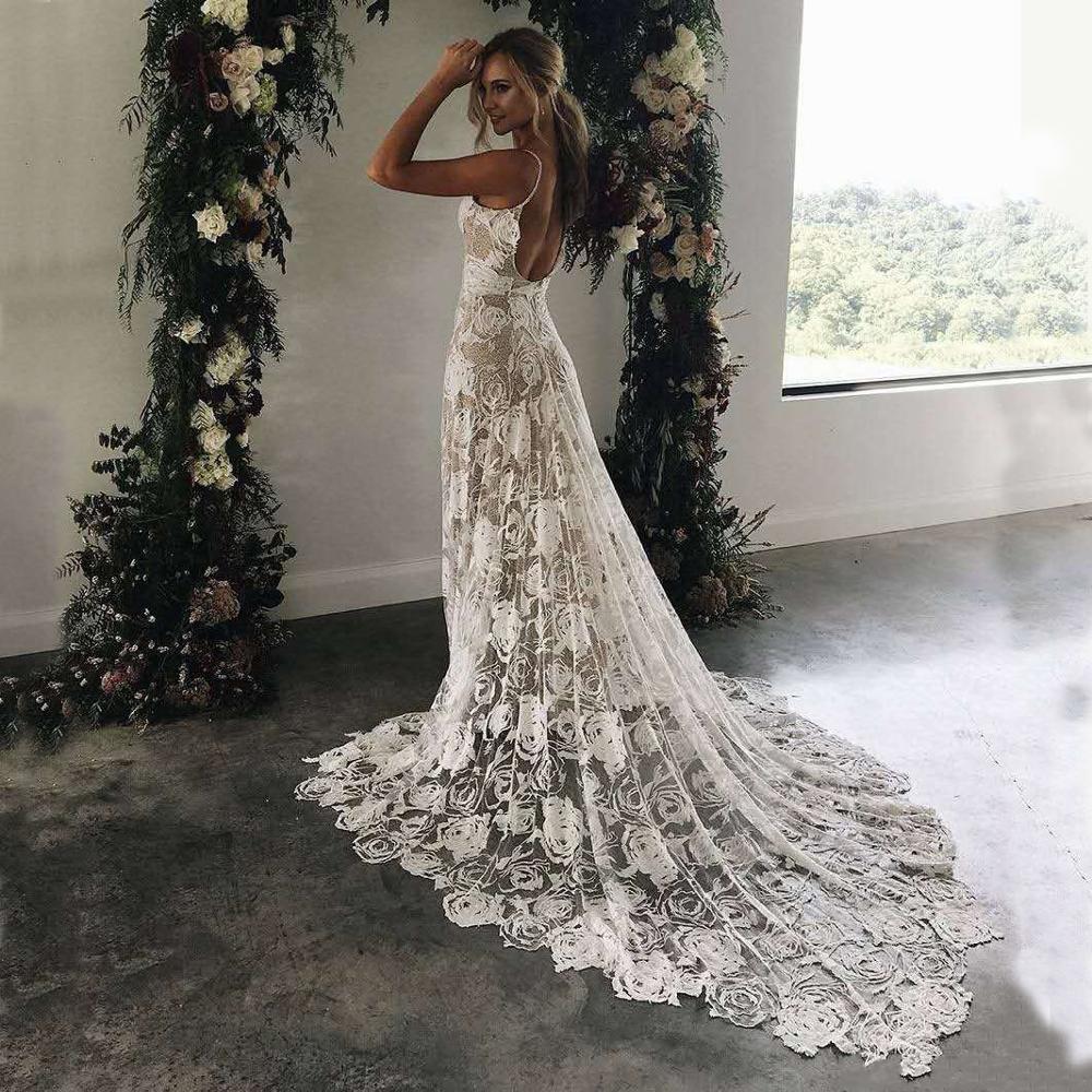 

Romantic France Lace Boho Beach Dress 2020 Sexy Backless Spaghetti Straps Vestido de Noiva Vintage Bohemian Wedding Gown Q1110, White;black