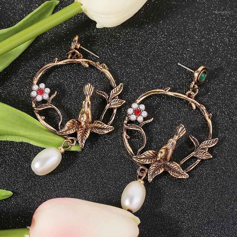 

Fashion Bronze Metal Circle Leaf Flower Bird Big Drop Earrings For Women Style Vintage Pearl Dangle Earring Party Jewelry1