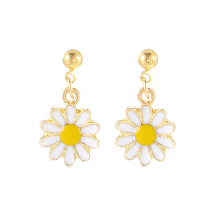 

Korean new small fresh daisy flowers temperament earrings creative personality sweet wild sunflower simple earrings