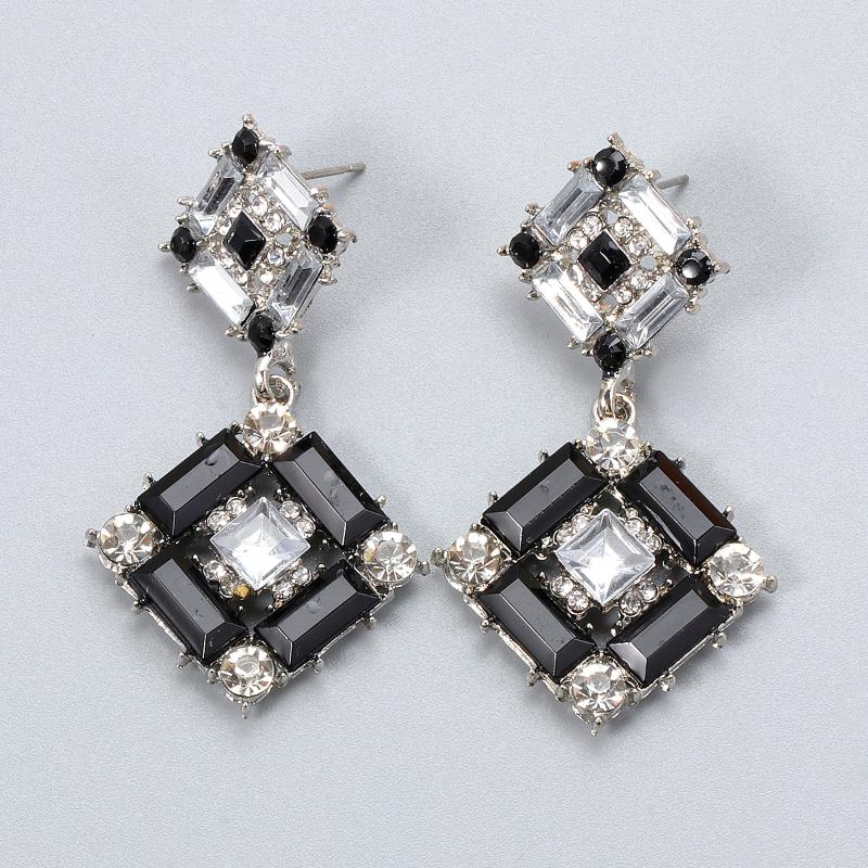 

Wholesale JUJIA New Classic Women Rhinestone Black Color Drop Earrings Vintage Ladies Personality Boho Hanging Dangle Earrings