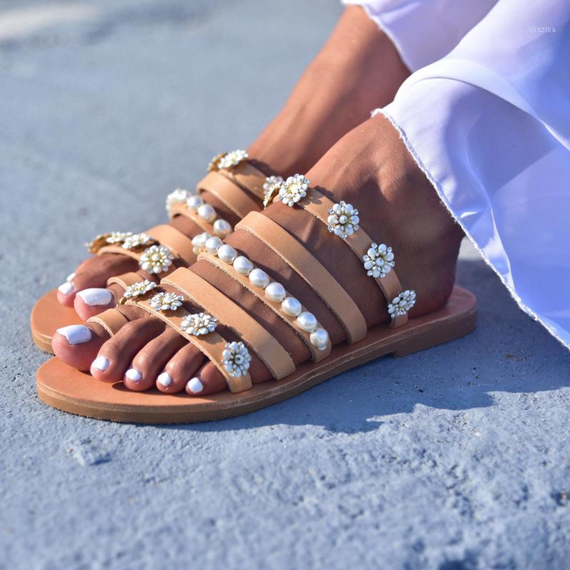 

2020 New Women Sandals Summer Fashion Flat Bottom Outdoor Beach Shoes Simulation Flower&Pearl Decoration Woman Slipper Plus Size1, Image color