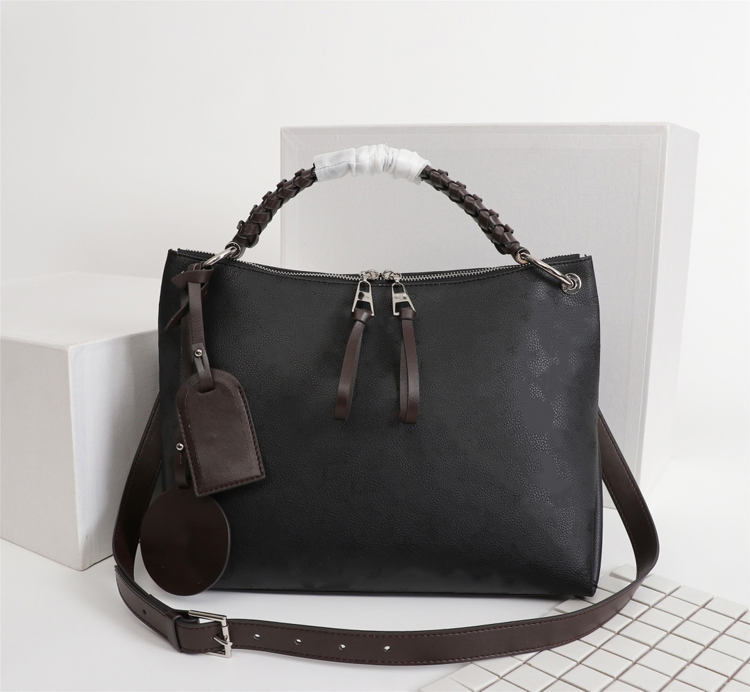 

Designer ladies Totes hand-held leather luxury goods classic fashion top quality brand one-shoulder zipper size 30-27-15cm M56073