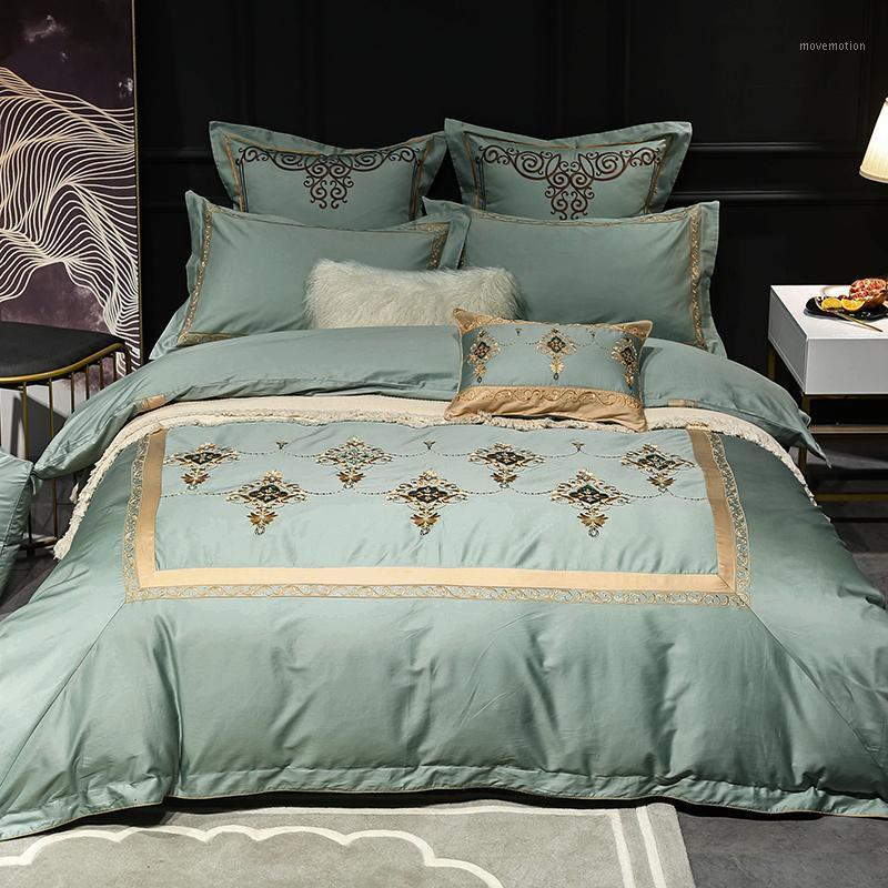 

4/6/7Pcs Egypt Cotton Luxury Baroque Bedding Set Golden Embroidery Duvet cover set Bed Sheet Pillowcases Queen King Size1, White