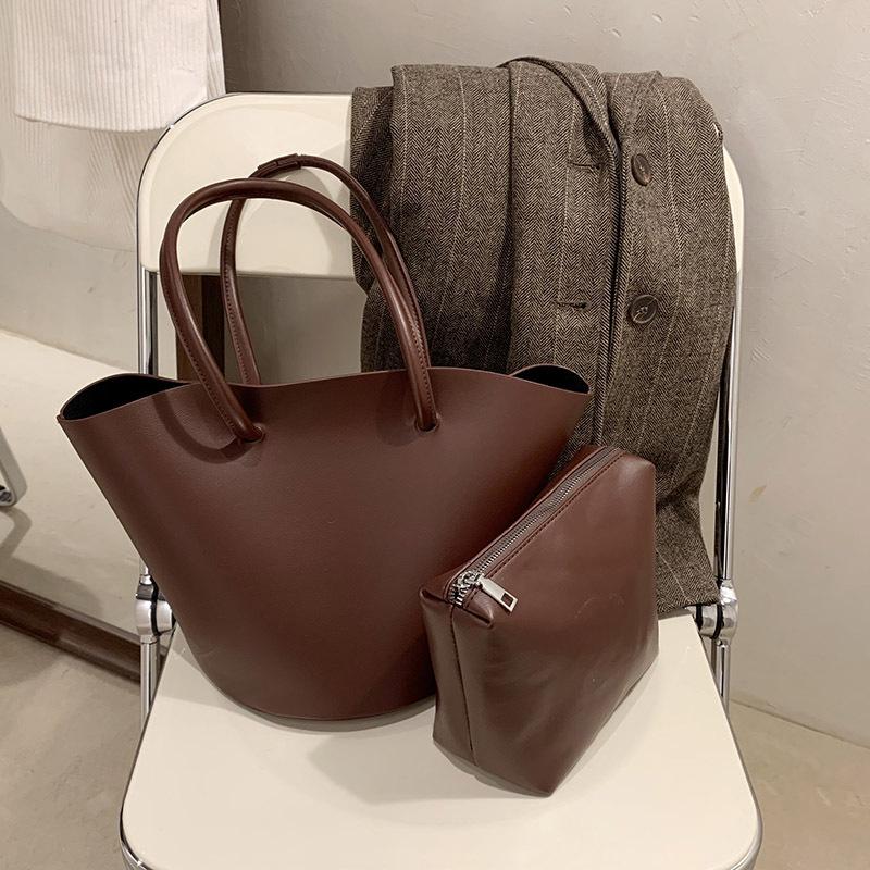 

2021 New Trendy Fashion Ladies Handbags High Quality PU Shoulder Bag Retro Bucket Bag Brand Designer Texture Large Capacity, Black