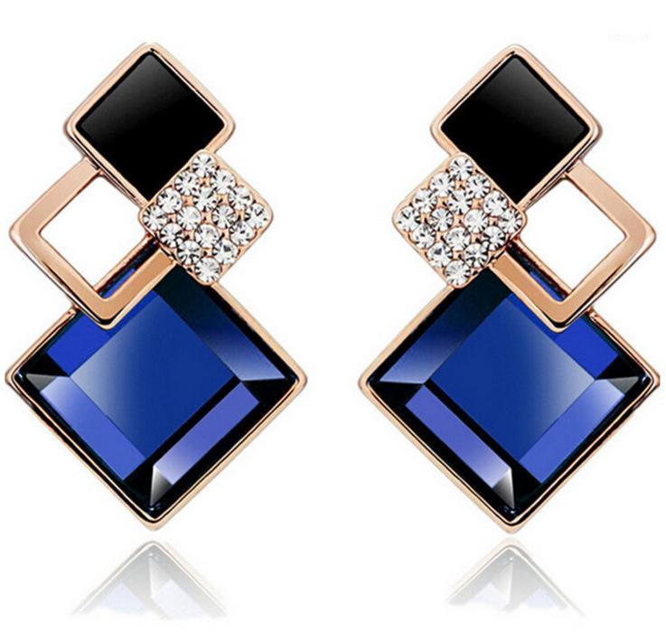 

Stud 2021 Arrival Zinc Alloy Earing Austrian Explosion Models Earrings Zircon Ladder Multi-layer Features Factory Wholesale1