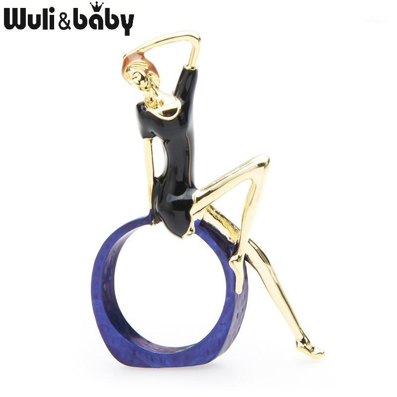 

Wuli&baby Red Black Dress Lady Brooches Women Alloy Enamel Model Europe Style Party Banquet Brooch Pins Gifts1