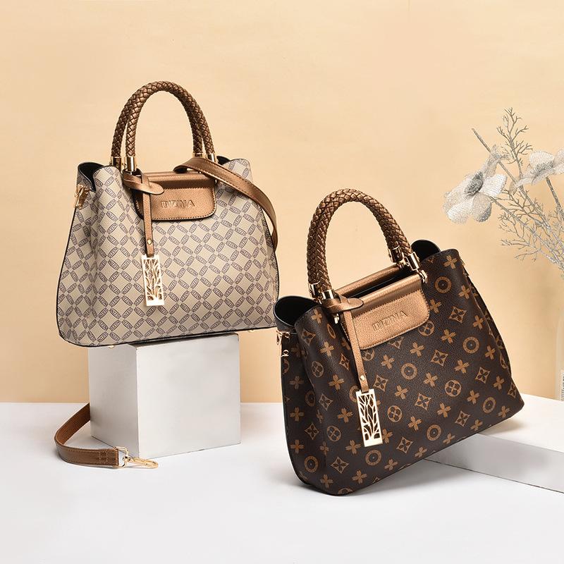 

Autumn and winter big bag women's 2021 new fashion handbag atmosphere versatile One Shoulder Messenger Bag women's leather bag, Deep coffee print / gold