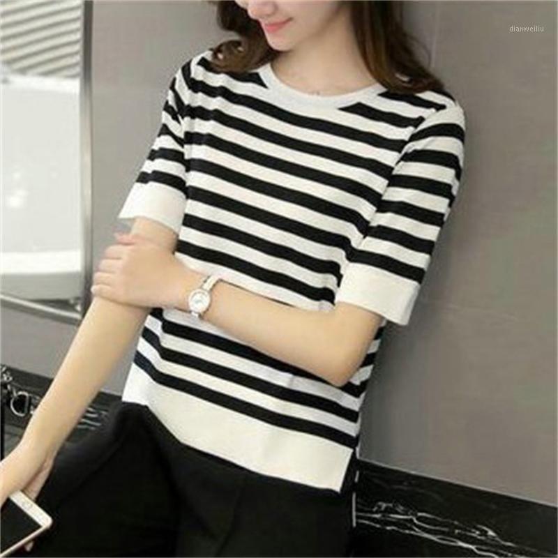 

Summer Korean T-shirt Women's Fashion Short-sleeved Striped Printed Beach Tshirt Plus Size Yoga Gym Fitness Running Tee Top1, Black