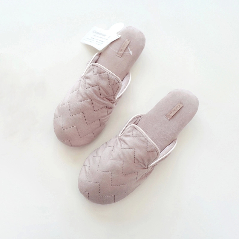 

Women Autumn And Winter Office Slippers Silent Non-Slip Cotton Home Slippers Indoor Outdoor Flip Flops Cozy Mules Shoes For Lady #3f2j, Black