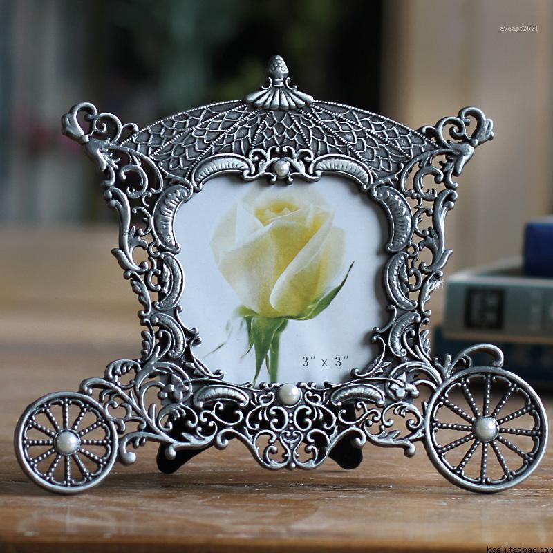 

Metal Vintage Picture Frames Classic Small Photo Frame Room Decoration Europe Home Decor ElimElim1