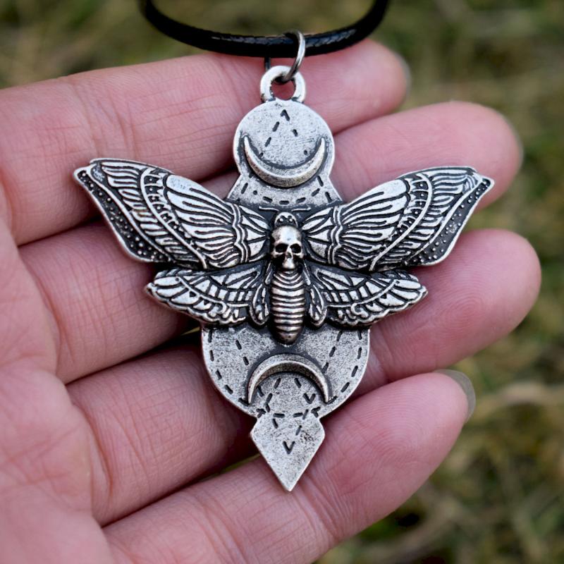 

SanLan 12pcs Death Head Moth necklace hawkmoth