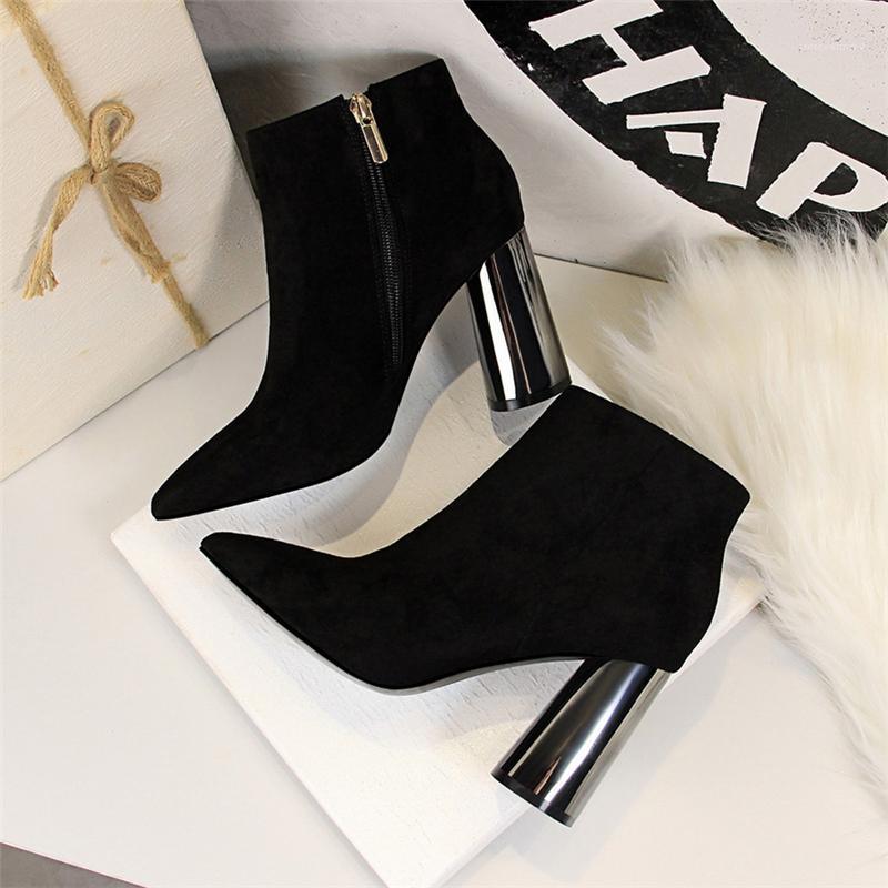 

2020 Women Classical Western Block High Heels Pumps Sexy Nightclub Rock Knight Boots Black Square Toe Rivets Leather Shoes1, Khaki