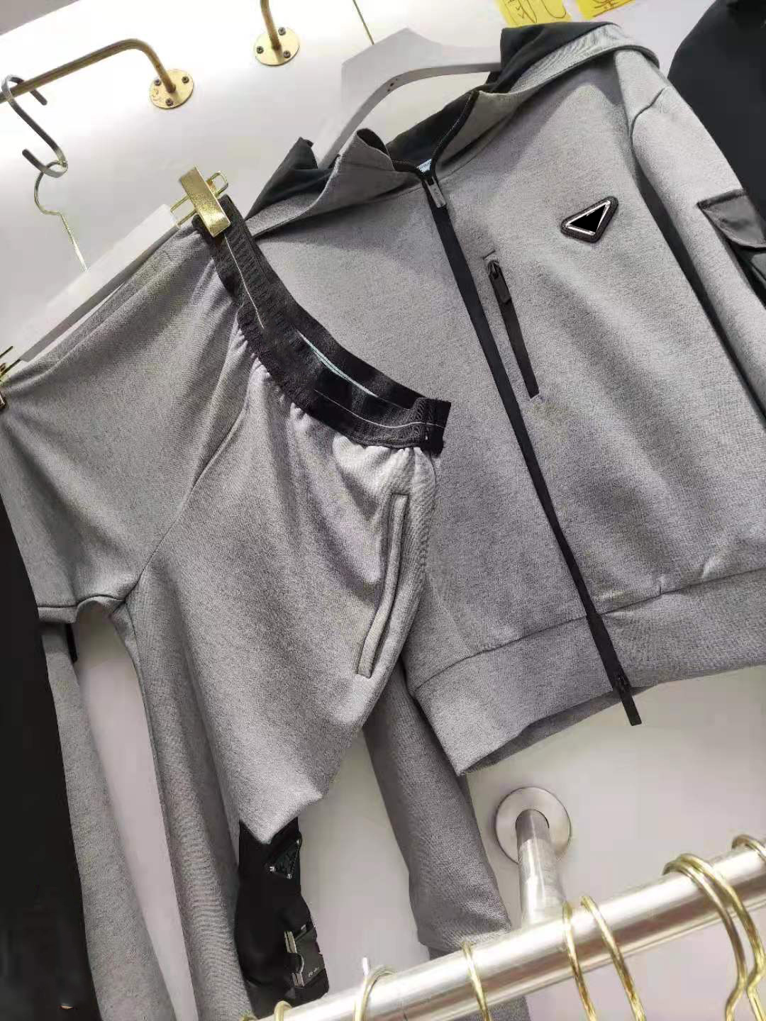 

Women Tracksuits Jackets Hoodies and Pants Sports Outwears For Lady Slim Tracksuit Fashion Style Sets, Gray