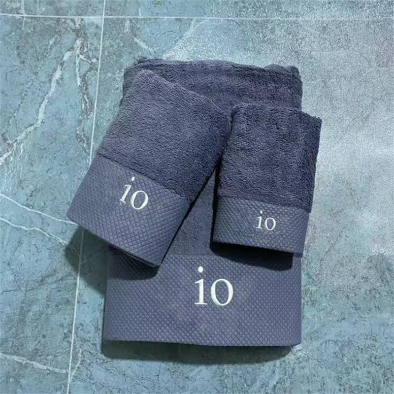 

Brand Letter Towels Luxury Designer Bath Towel Square Towel Three Piece Set Pure Bathroom Towel Model Room Decoration Set