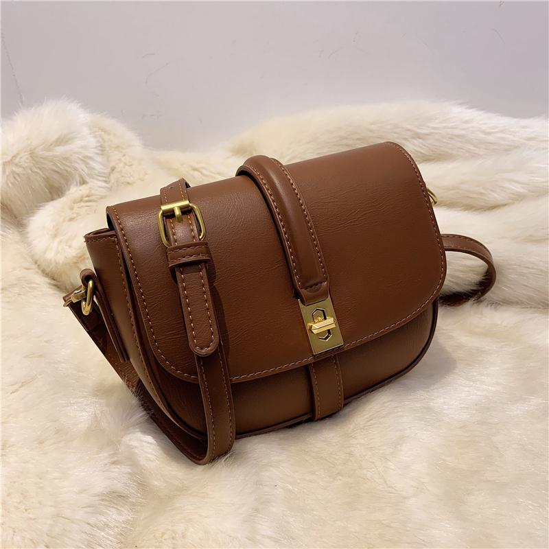 

OLSITTI Solid Color Soft Pu Leather Shoulder Bag for Women 2021 Designer New High Quality Concise Messenger Bag Sac Epaule, Black