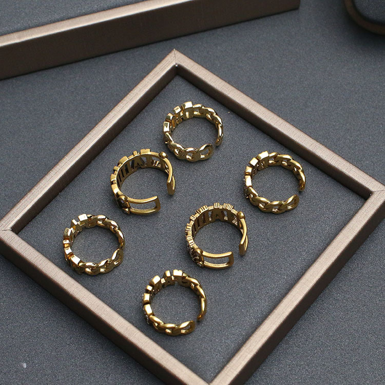 

2021 ring gap hollowed out and diamond inlaid with old fashion brass multi-layer pearl ring net red