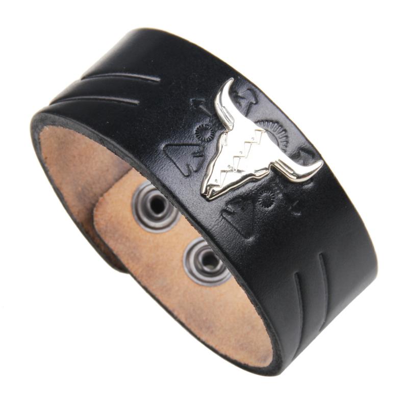 

Popular Ornament Creative Boutique Cool Alloy Ox Head Logo Decoration Leather Bracelet Cowhide Wristband