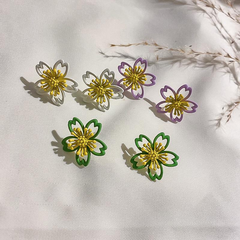 

Stud NPKDS Korean Style Cute Daisy Flower Earrings For Women Summer Fresh Floral Wholesale Jewelry1