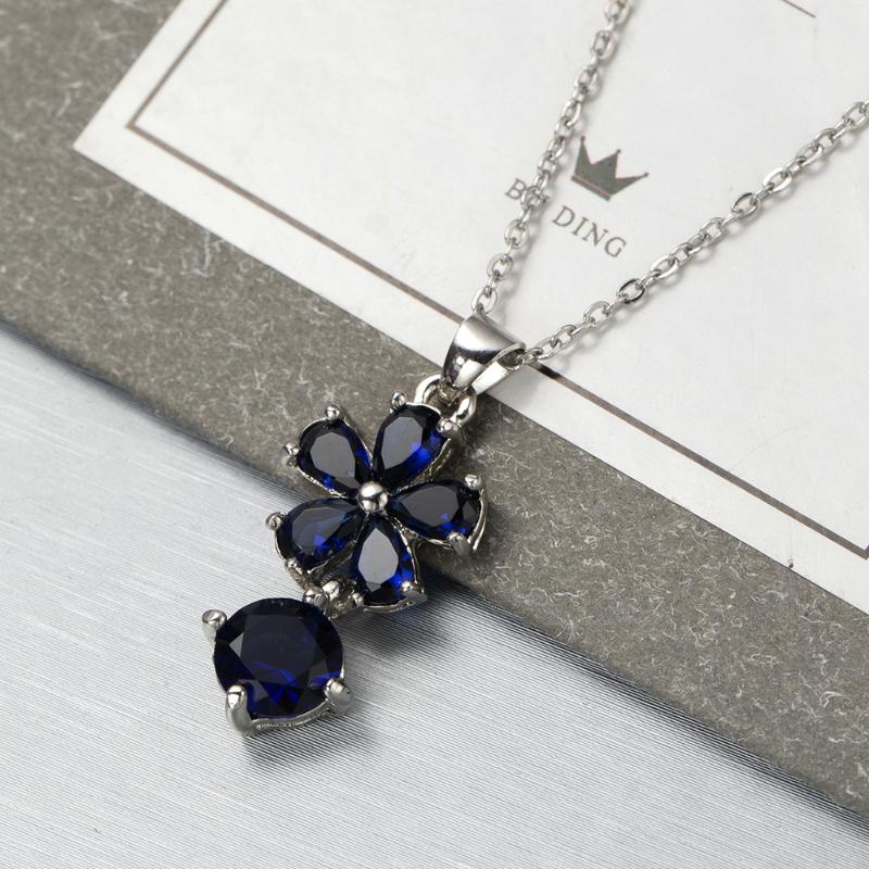 

New pattern Zircon flower necklace fresh and lovely birthday gift plated fashionable clavicle chain