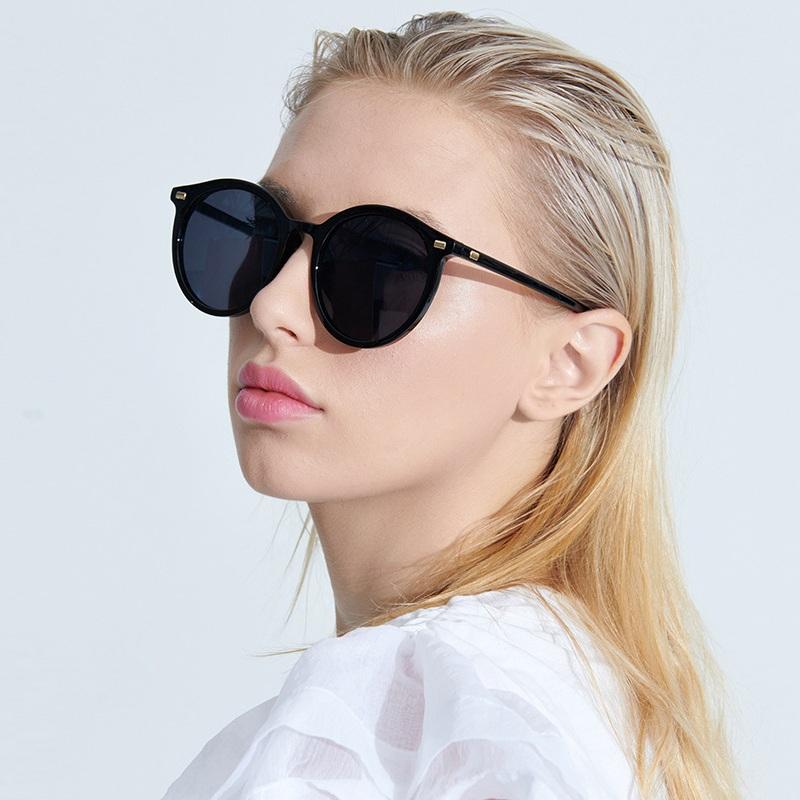 

2021 New Fashion Big Frame Round Sunglasses Women Brand Designer Vintage Rivet Sun Glasses Men Punk Shades Oculos Feminino UV400