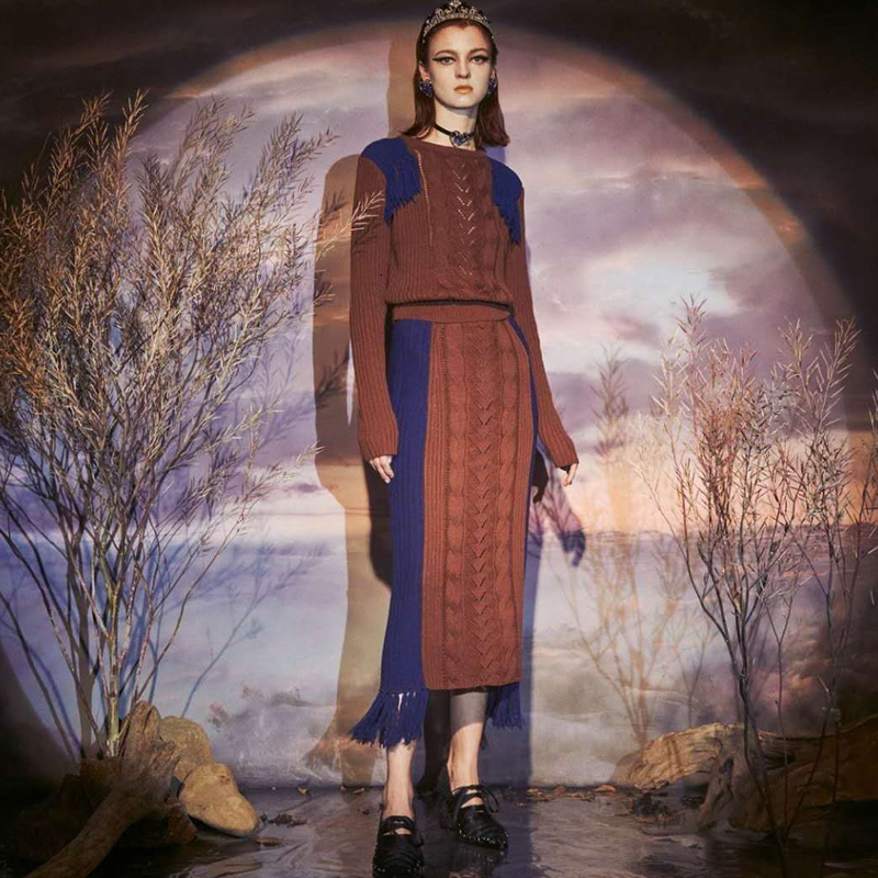 

2021 New Winter Sewing Style Contrast Long-sleeve Woolen Fringe Top Thin Stretch Sock Skirt of Women Two-piece Suit Ahqx, Brown