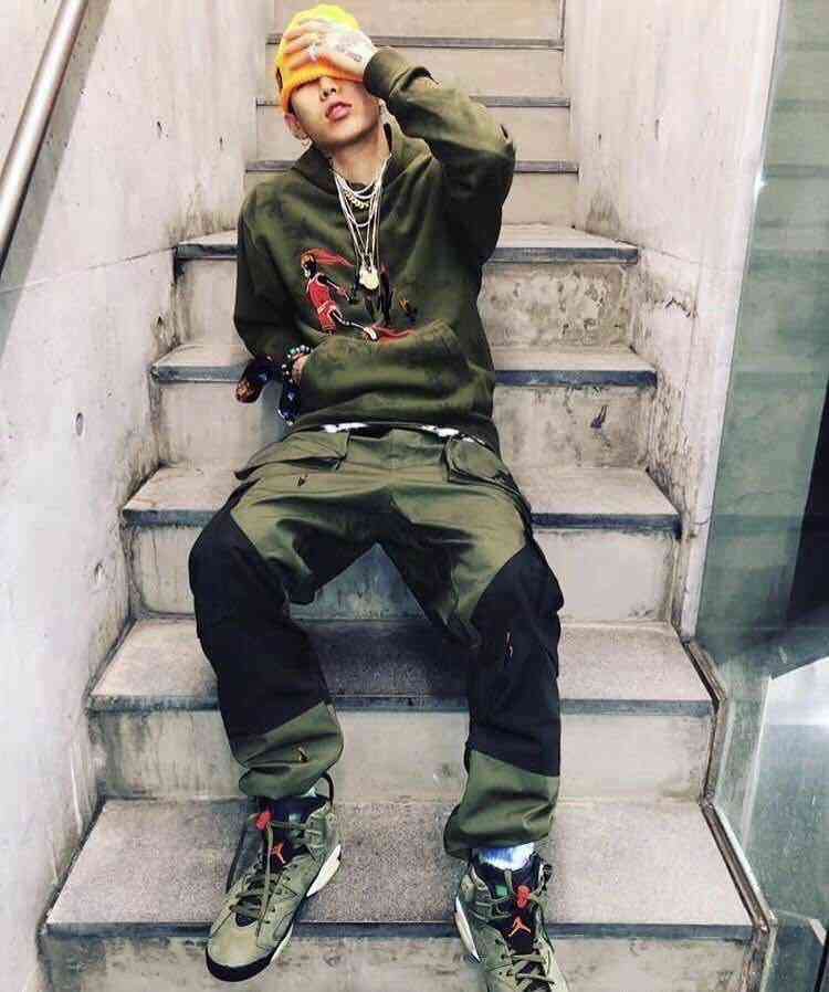 

Travis Scott Co Branded Ts 19fw Multi Pocket Functional Overalls Sweatpants, Green