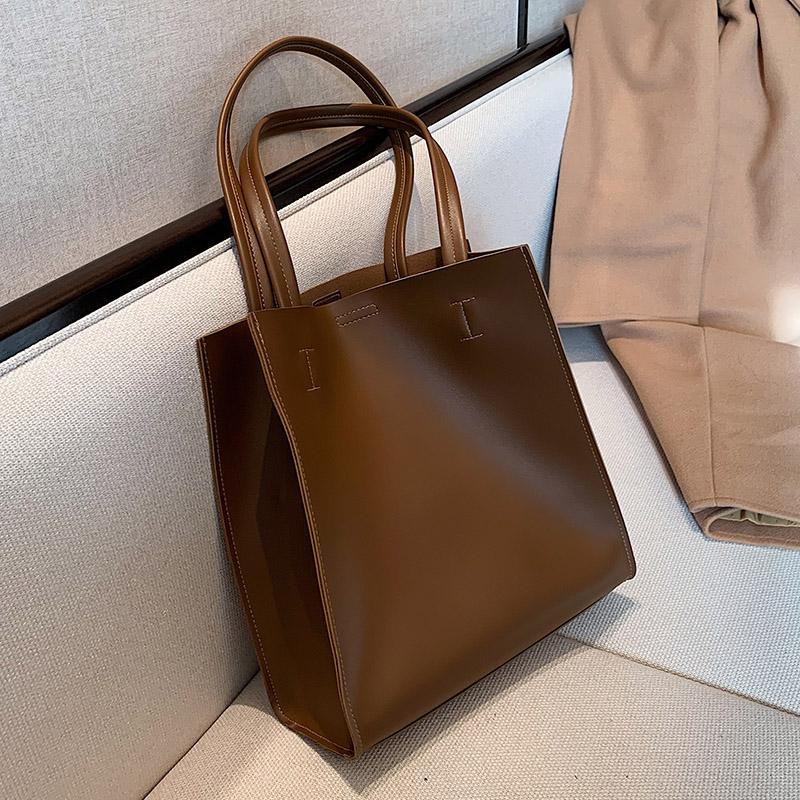 

VeryMe Women Large Capacity Shoulder Pack High Quality Leather Luxury Handbags Vintage Female Casual Tote Bag Hot Sale Sac Femme, Black