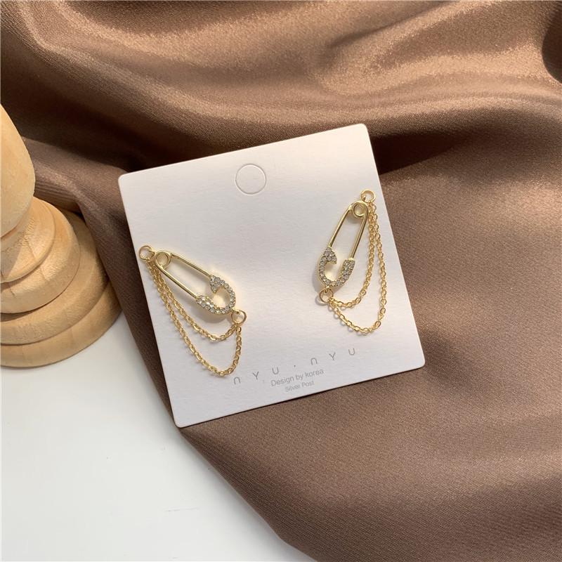 

Hip Hop Rock Pin Shape Earrings Chain Tassel Earrings Personality girl Street Parties Restoring Ancient Ways Jewelry Gifts