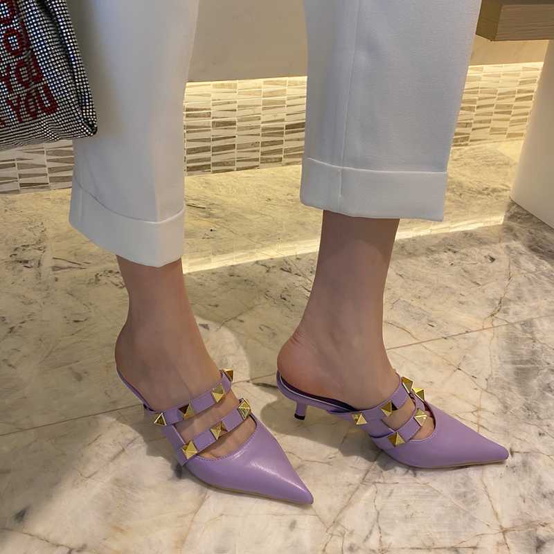 

New luxury solid color rivet patent leather women's shoes non-slip comfortable platform heel hollow pointed toe fashion sandals, Black