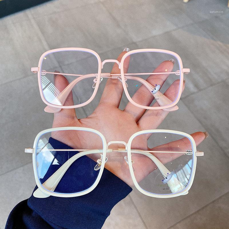 

Fashion New Women's Glasses Retro Square Flat Mirror Oversize Eye Glasses Metal Frame Brand Designer Frames Men Eyeglasses1