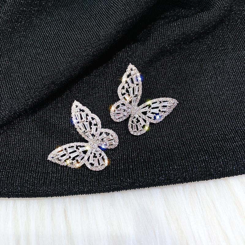 

Stud FYUAN Butterfly Zircon Earrings For Women Girl Exquisite Beautiful Crystal Weddings Jewelry Gifts