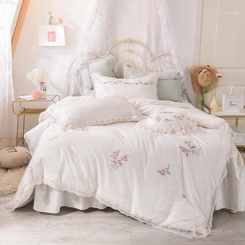

elegant bedding set king queen full size 100% cotton bed skirt set embroidery duvet cover white pink bed flat sheet1