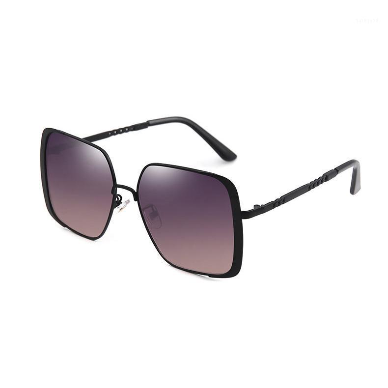 

Sunglasses Woman Ins Color Retro Metal Square Frame Trend Fashion Avant-garde Resin Material Lens 6363 UV400 Protection Eyewear1