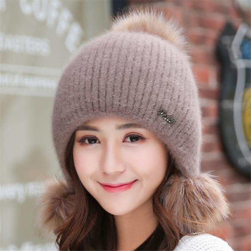 

Brand New Fur Hats Women Winter Knit 3 Hair Ball Warm Beanies Hat Female Fashion Outdoor Velvet Thick Wool Bonnet Caps, White