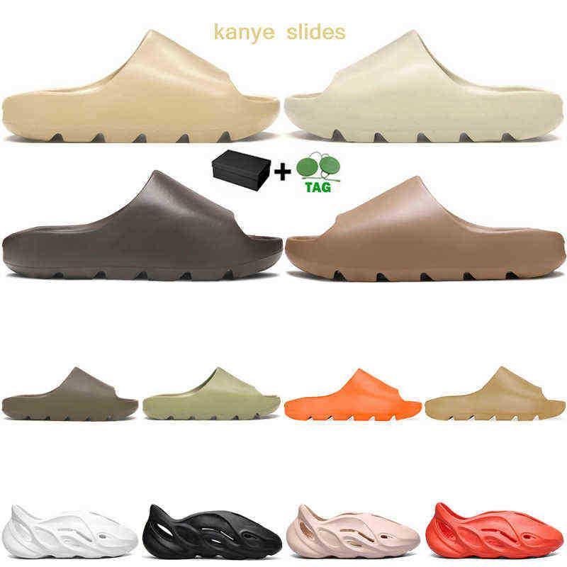 

2021 Kanyes Slides Men Women Slippers Desert Sand Beige Pure Earth Brown Bone Foam Runner Triple White Black Outdo Elo YEZZIES YEEZIES BOOST