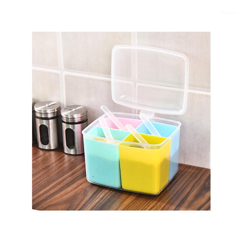 

RSCHEF Kitchen supplies plastic seasoning box four grid round sauce box detachable cruet with spoon1