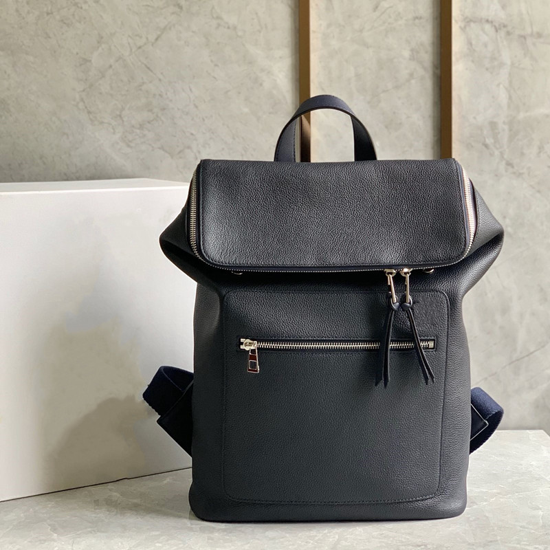 

The latest series of couples Choose soft grain calfskin shoulder bag 51280 Simple design style Travel must be the first choice bags